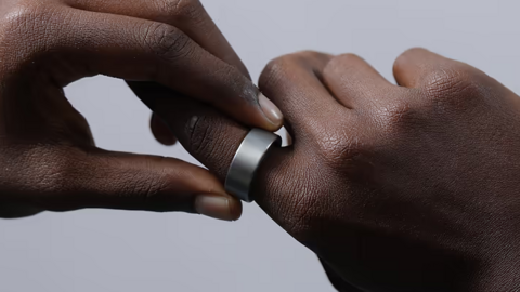 La bague connectée Ultrahuman.