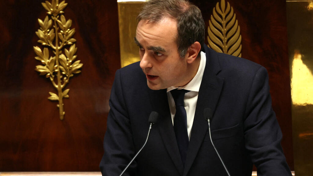 France: plus d'impôts, moins de dépenses, et pas de réelle ambition climat pour le budget 2026