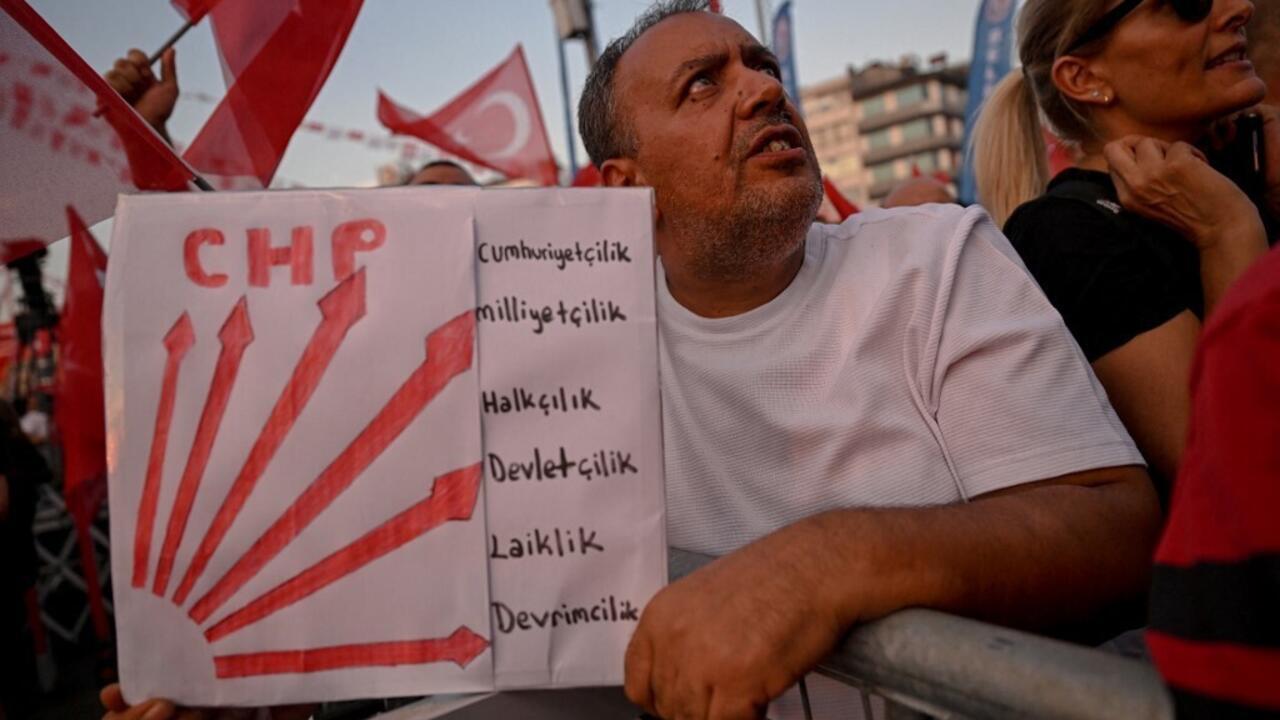 Turquie: nouvelle vague d'arrestation contre le parti d'opposition CHP à Istanbul