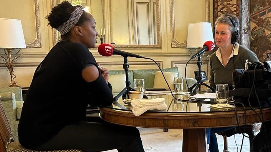 Dawn Burrell et Clémence Denavit.