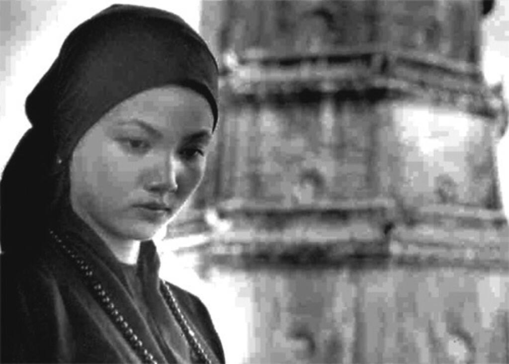 Kiều Chinh trong bộ phim "Hồi Chuông Thiên Mụ".