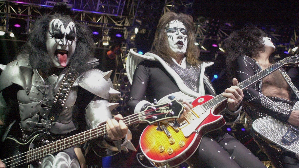 L'ancien guitariste du groupe Kiss, Ace Frehley, est mort