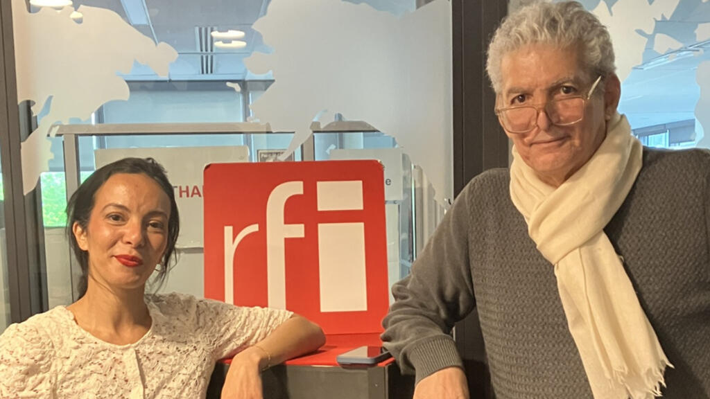 La poétesse marocaine Rim Battal et l'écrivain algérien Mohamed Kacimi.