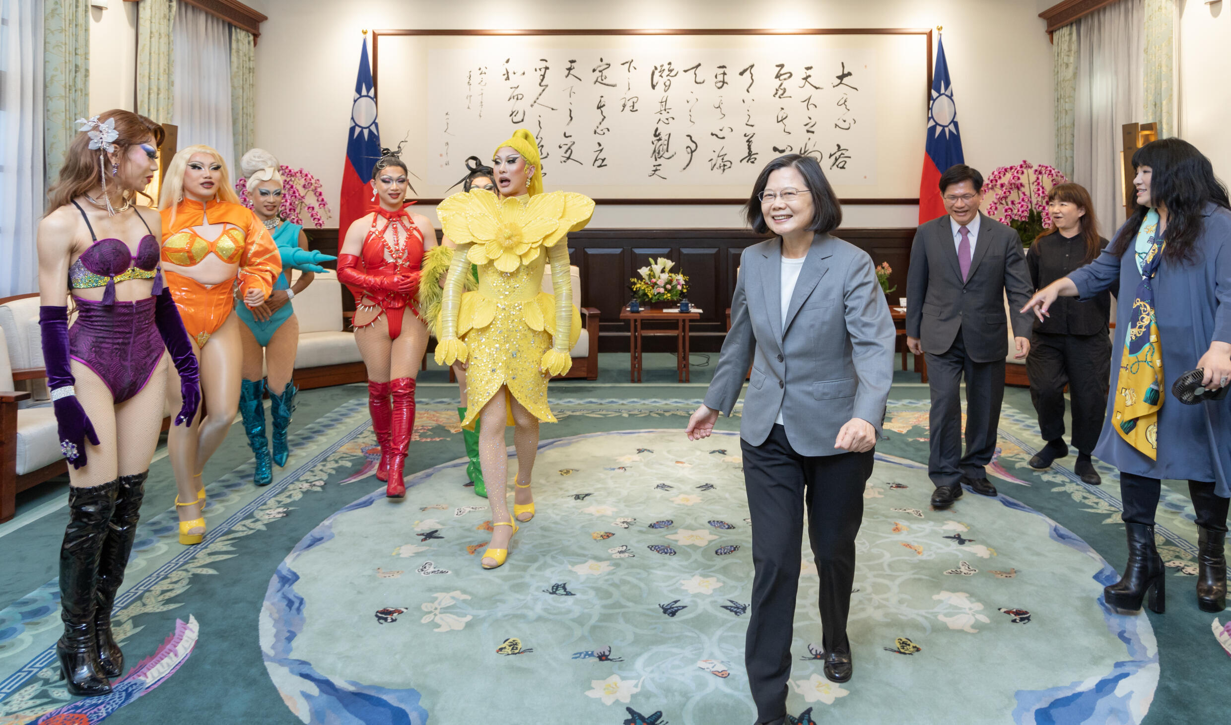 Taiwan drag queen performs for outgoing President Tsai