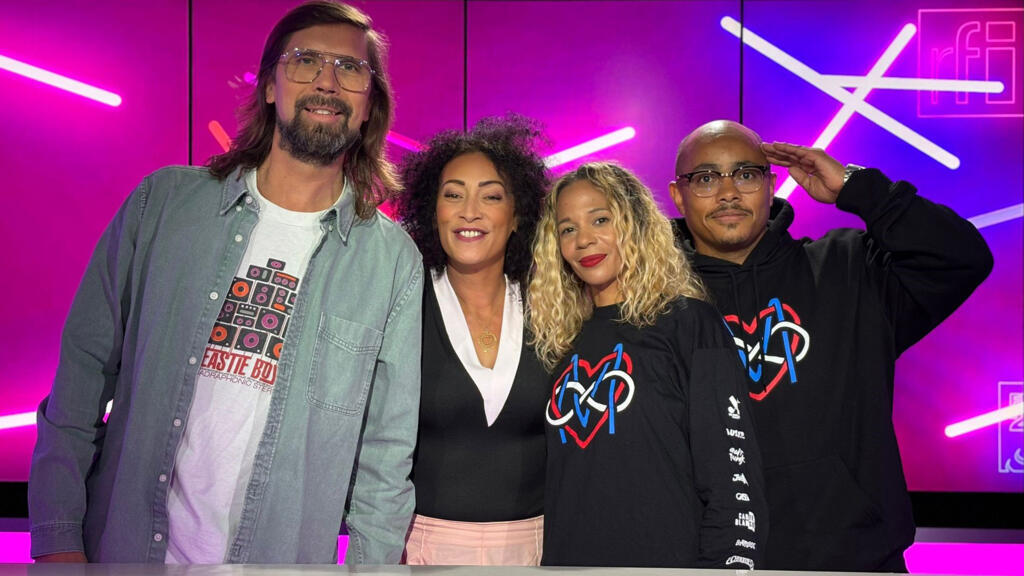 Pedro Winter, Juliette Fievet, Myriam Essadi et Thibaut de Longeville dans Légendes urbaines.