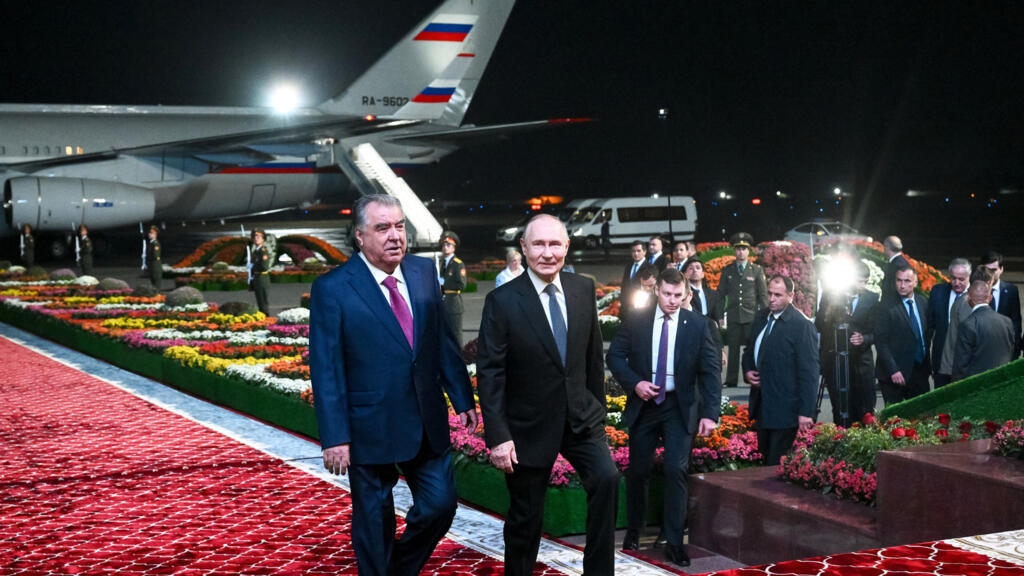 Vladimir Poutine au Tadjikistan pour tenter de réaffirmer l'influence russe en Asie centrale