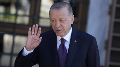 Le président turc Recep Tayyip Erdogan après la prière du vendredi à Istanbul, le 9 septembre 2022.
