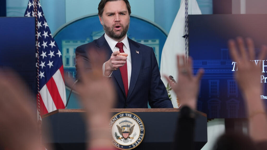 États-Unis: JD Vance de retour sur le devant de la scène avec la question du Groenland