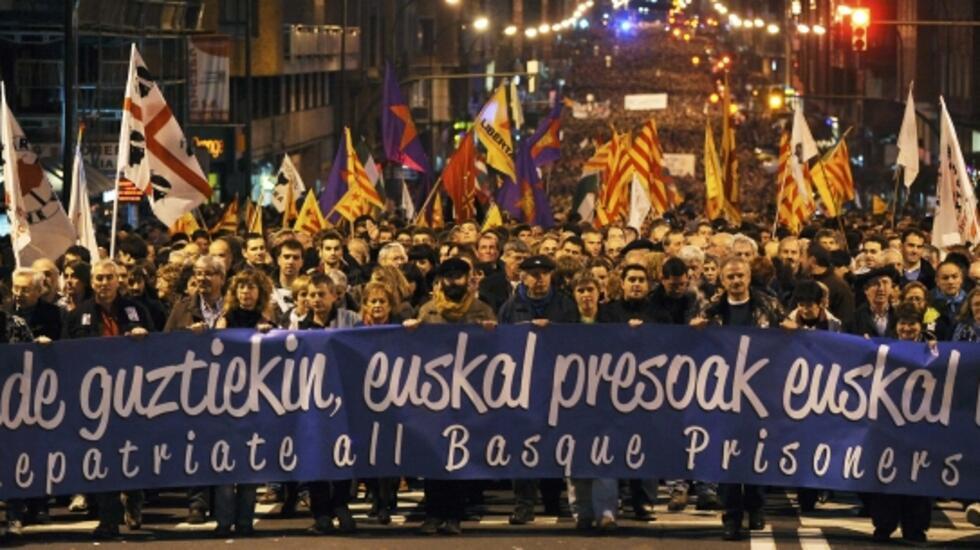 Au Pays Basque espagnol, mobilisation massive pour les prisonniers de l'ETA