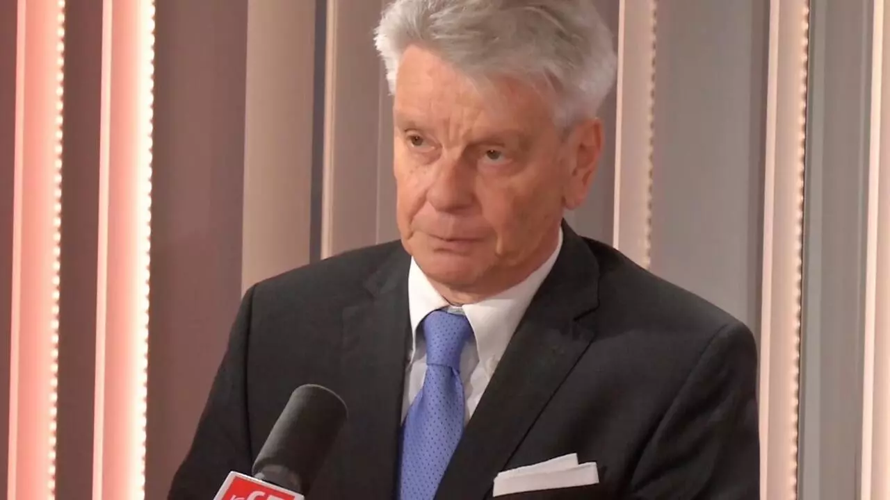 法国前国防部长，现法国参议院友台小组主席李察（Alain Richard）。