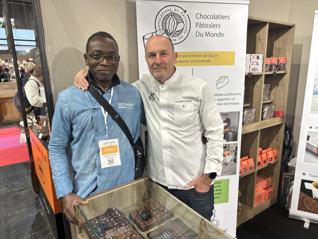 Maxime Elegbede et Christophe Bertrand au Salon du Chocolat de Paris 2024.