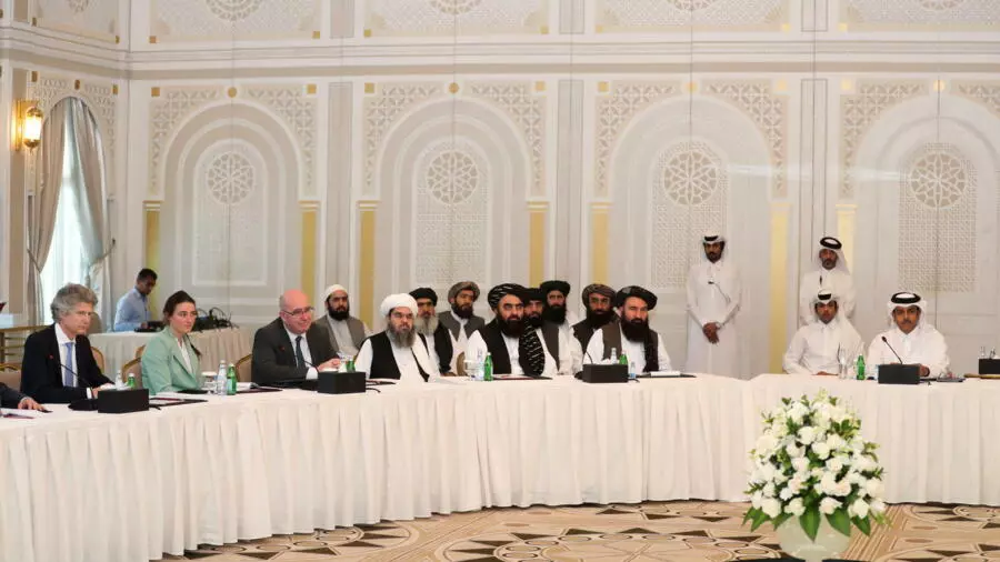 مذاکرات طالبان با نمایندگان اتحادیه اروپا و آمریکا در دوحه
