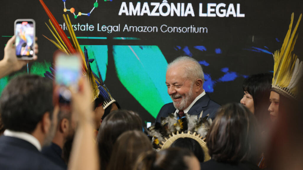 Em Sharm el-Sheikh, o presidente eleito Lula pediu que a COP30 seja realizada na Amazônia.