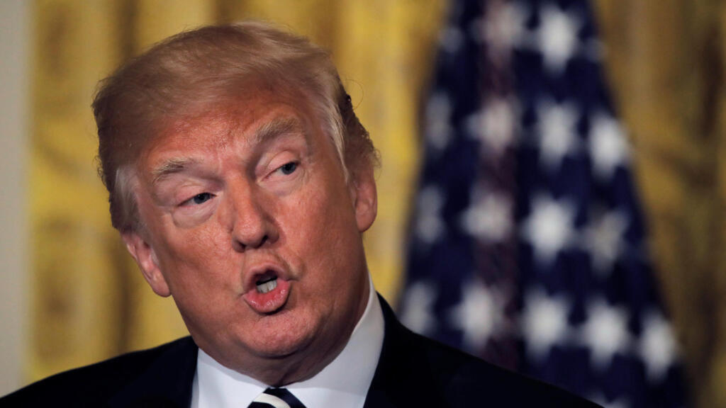 Le président américain Donald Trump a signé un mémorandum visant à imposer des droits de douane aux pays de l’UE qui, comme la France ou le Canada, prélèvent des taxes sur les revenus des géants technologiques américains.