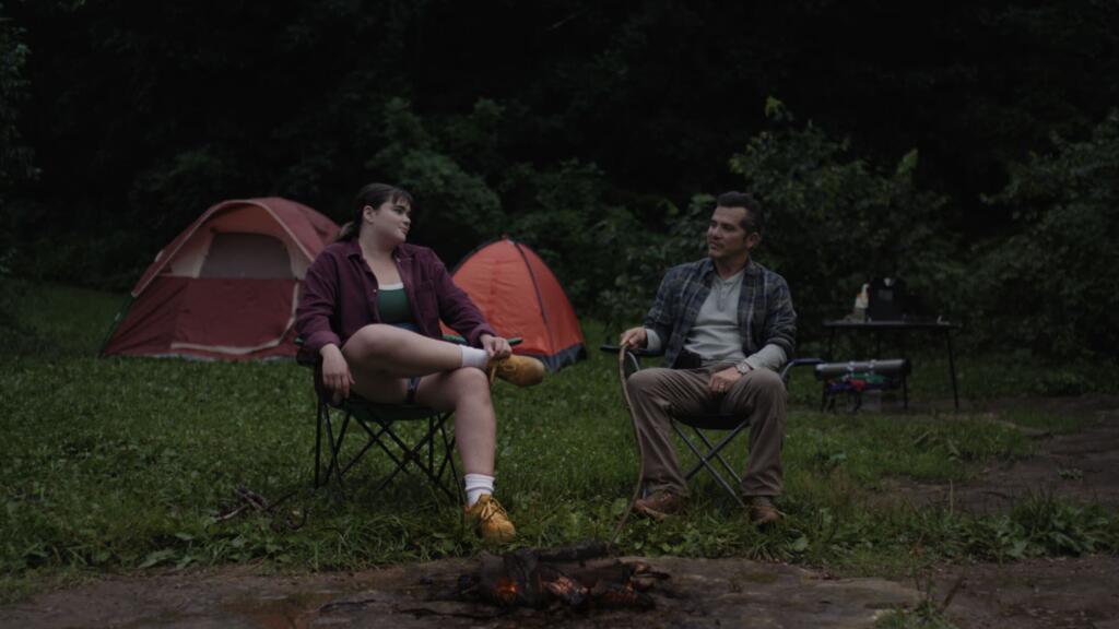 Barbie Ferreira e John Leguizamo