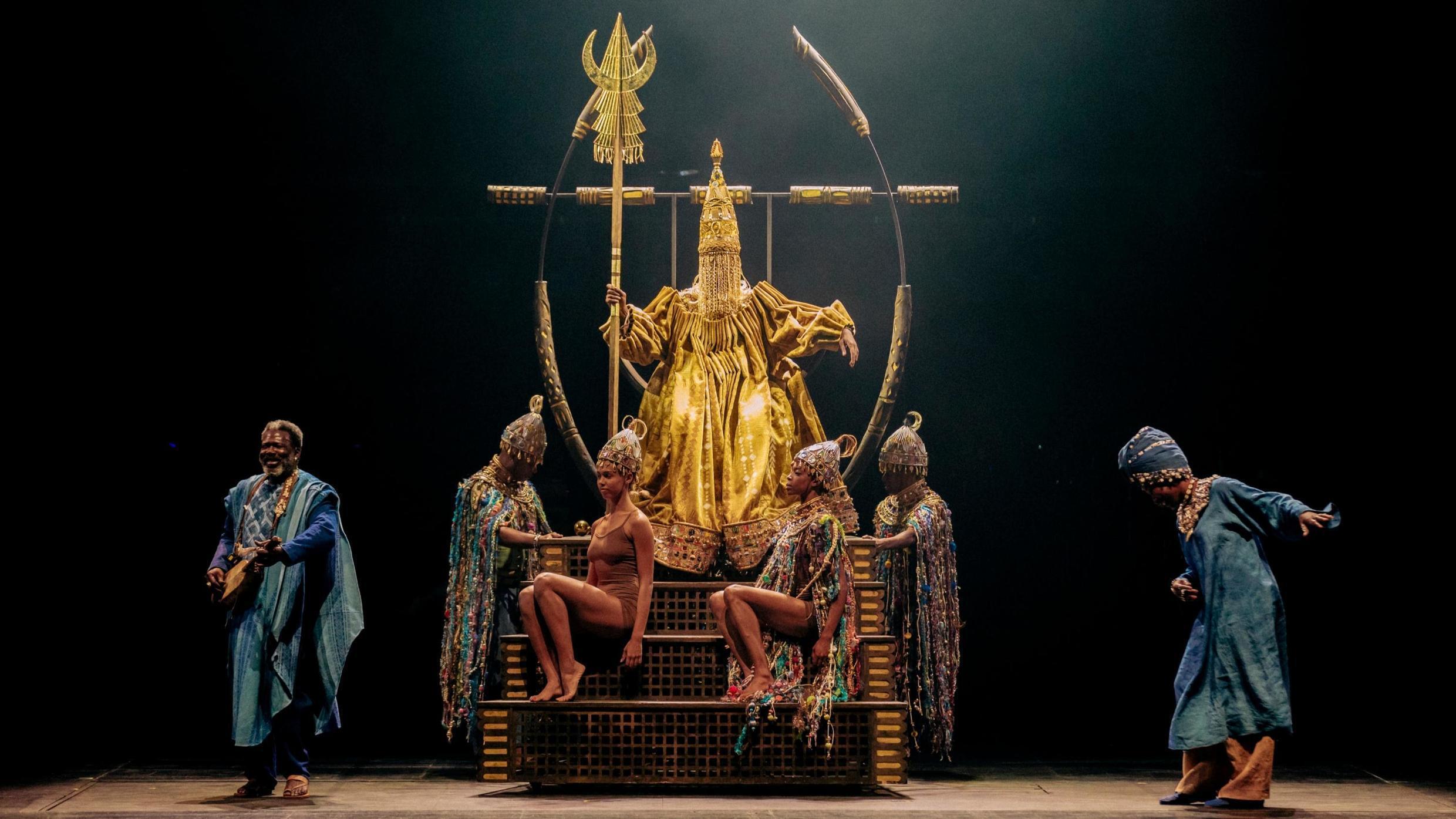 Le Vol Du Boli Theatre Du Chatelet Après sept mois de fermeture, le Théâtre du Chatelet revient avec «Le