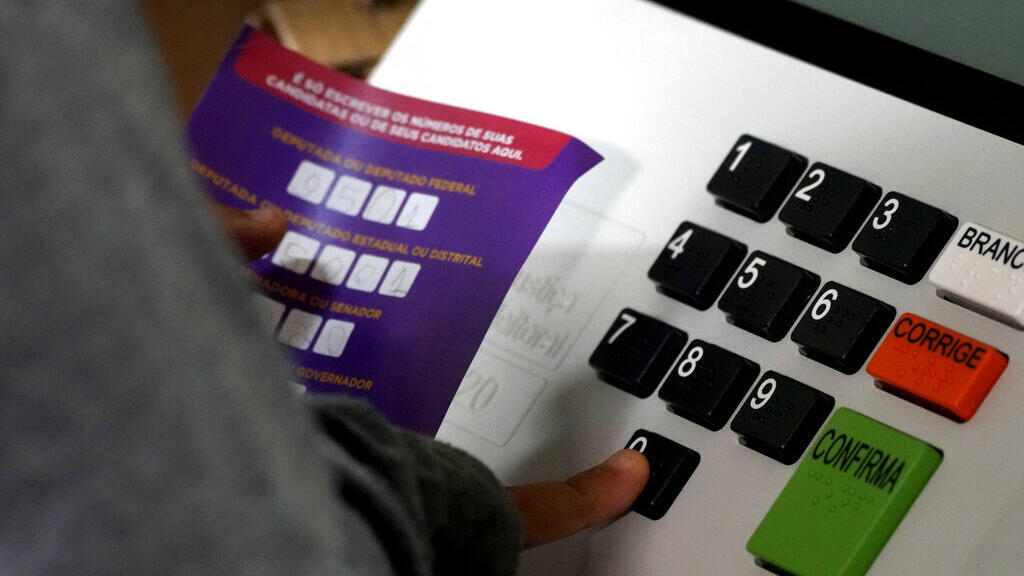 Alguns institutos de pesquisas continuam afirmando que a eleição presidencial no Brasil pode ser decidida desde o primeiro turno.