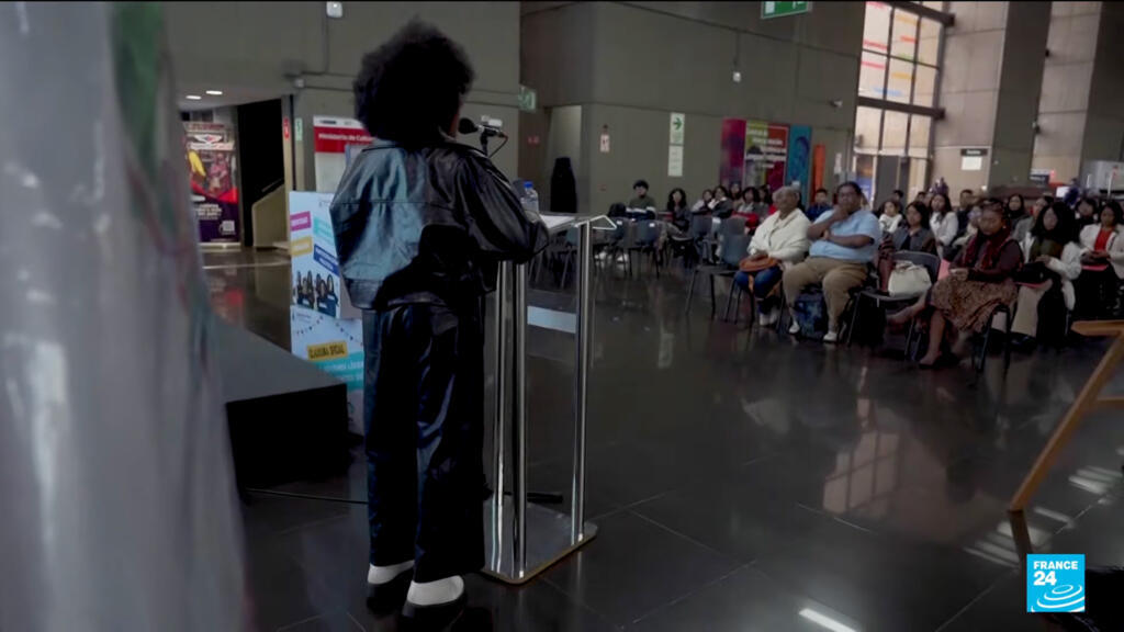 Plus d'un Afro-Péruviens sur deux est victime de discrimination dans une société marquée par le racisme. Grâce à l'association Ashanti, de jeunes Afro-Péruviens se regroupent et apprennent, dans des ateliers, à mieux revendiquer leurs droits. (Capture d'écran YouTube)