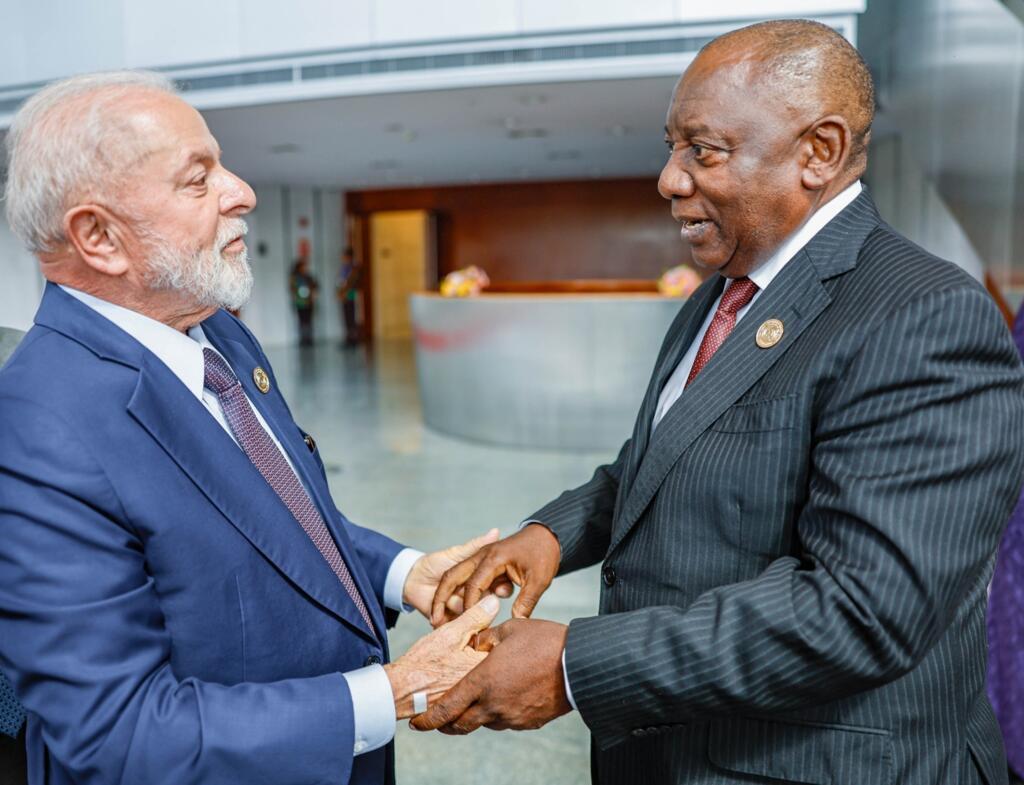 Viagem foi ocasião para presidente Lula encontrar-se com lideranças do continente africano, como o presidente sul-africano, Cyril Ramaphosa. (17/02/2024)