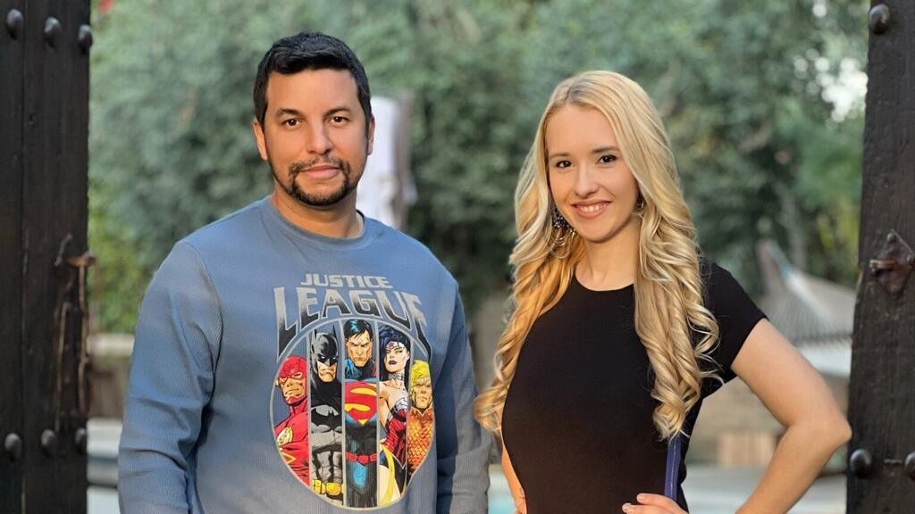 Raphael Draccon e Carolina Munhóz