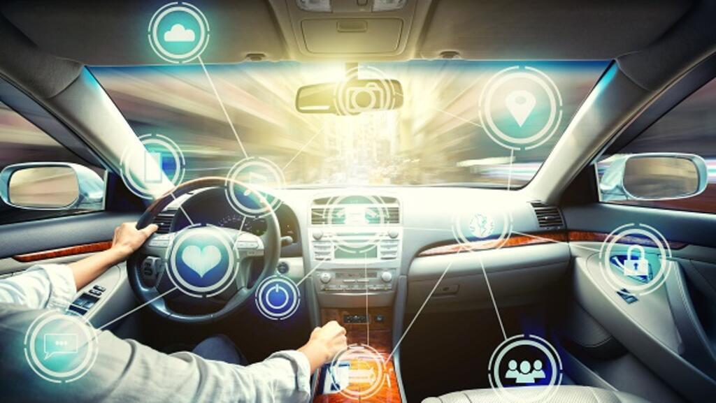 L'industrie automobile s'intéresse de très près à la cybersécurité des voitures connectées.