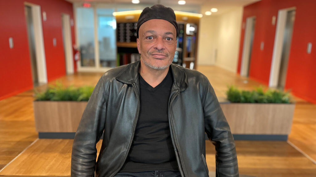 David «Yacouba» Jacob regarde toujours droit devant.