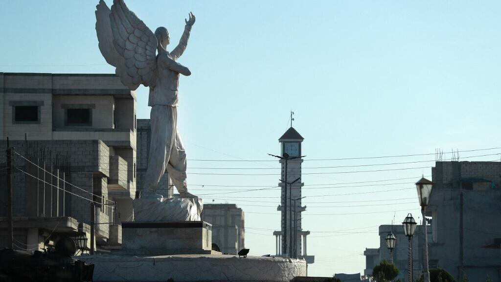 Syrie: à Kobané, la mise en place de l'accord entre forces kurdes et Damas se fait attendre