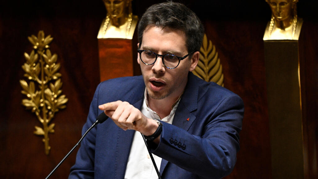 Service militaire: «Aucun risque actuel ne justifie d'encaserner nos jeunes», estime Hadrien Clouet, député LFI
