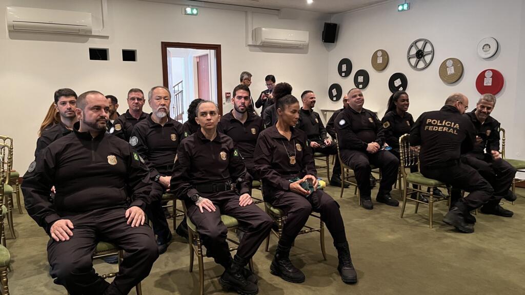 Vinte policiais federais brasileiros vão atuar na segurança dos Jogos Olímpicos e Paralímpicos de Paris.