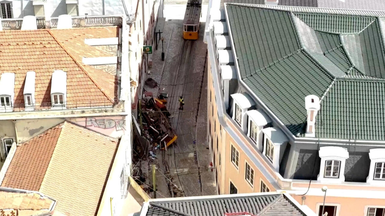Portugal: l'accident du funiculaire de Lisbonne a suivi «la déconnexion du câble entre les deux cabines»