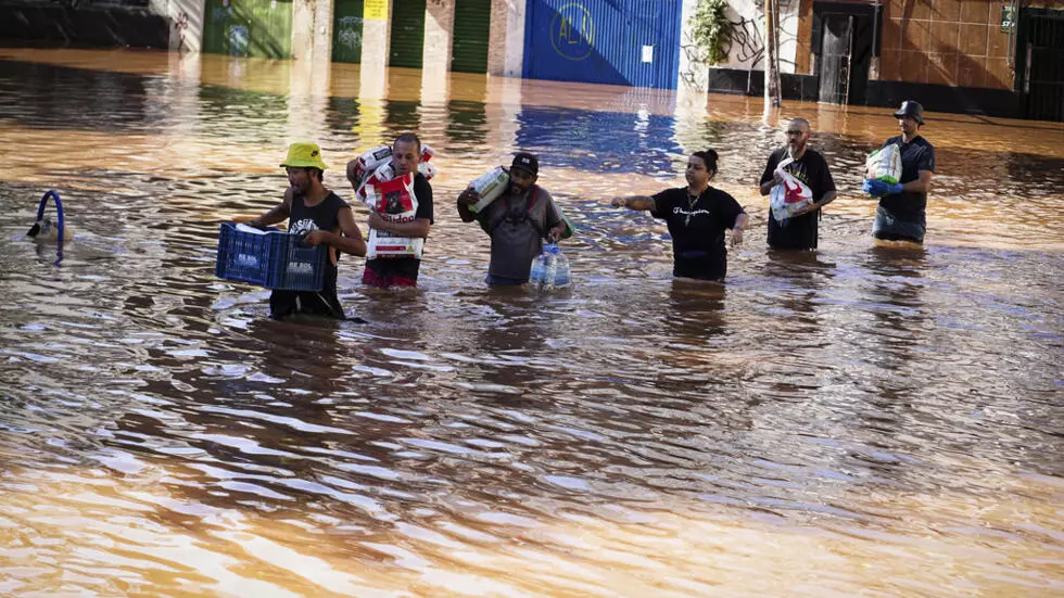 Inundaciones en Brasil: ‘Nunca había vivido esto’, dice médica en Porto Alegre