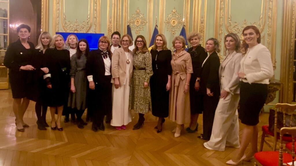 Designerii internaționali aleg tot mai des România pentru producție: Care sunt costurile implicate?