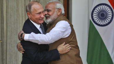 Le Premier ministre indien Narendra Modi et le président russe Vladimir Poutine en 2018. Depuis le début de la guerre en Ukraine, l’Inde ne participe pas aux sanctions économiques envers Moscou.