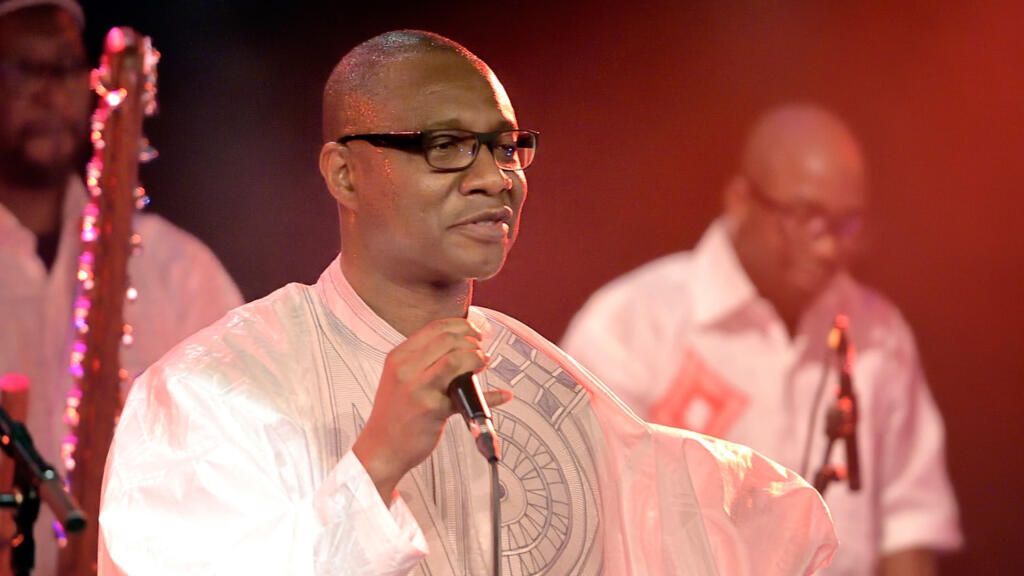 Le chanteur guinéen Sekouba Bambino à Ivry en janvier 2015.