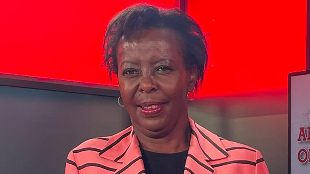 Louise Mushikiwabo et Diara Ndiaye en studio à RFI, pour l'émission «Alors on dit quoi».