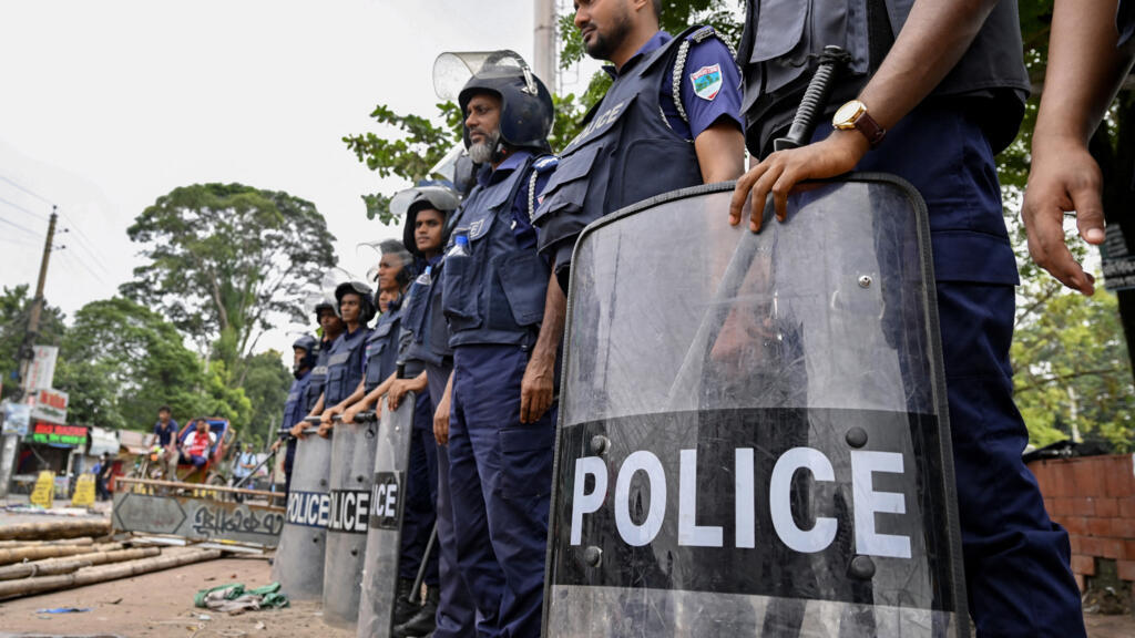 Bangladesh: la police recherche les auteurs de la profanation d'une tombe d'un religieux soufi