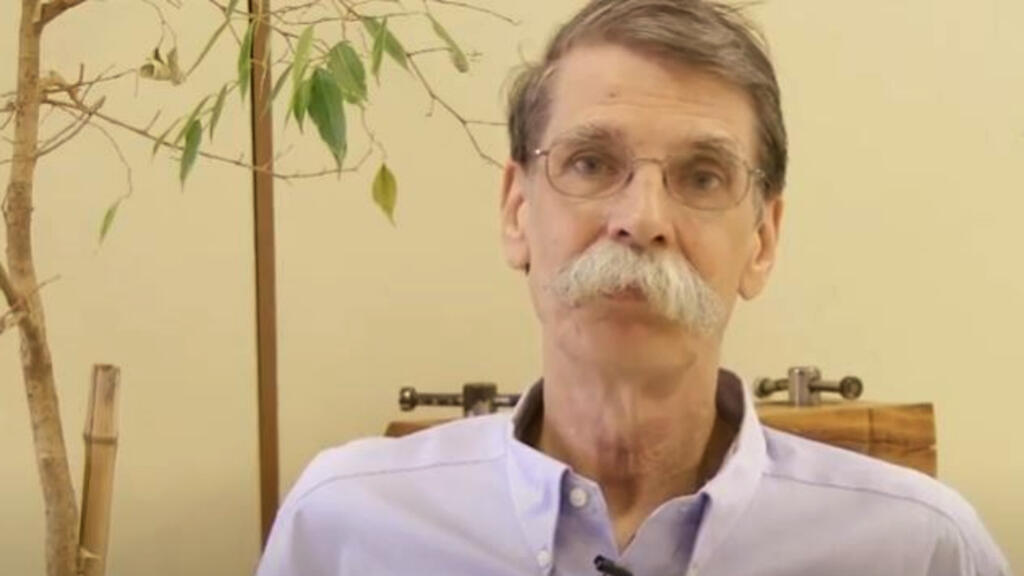 Cientista Philip Fearnside, pesquisador americano do Instituto Nacional de Pesquisas  da Amazônia (INPA), vive há mais de 40 anos no Brasil. 
