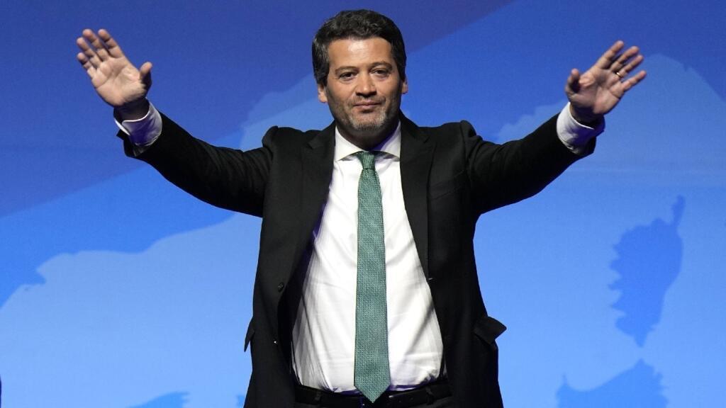 Portugal: avec le soutien de l'extrême droite, le gouvernement durcit la loi sur l'immigration