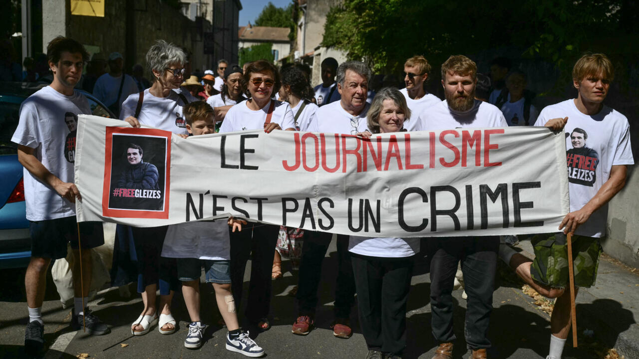 Algérie: quatrième mois de détention pour le journaliste français Christophe Gleizes
