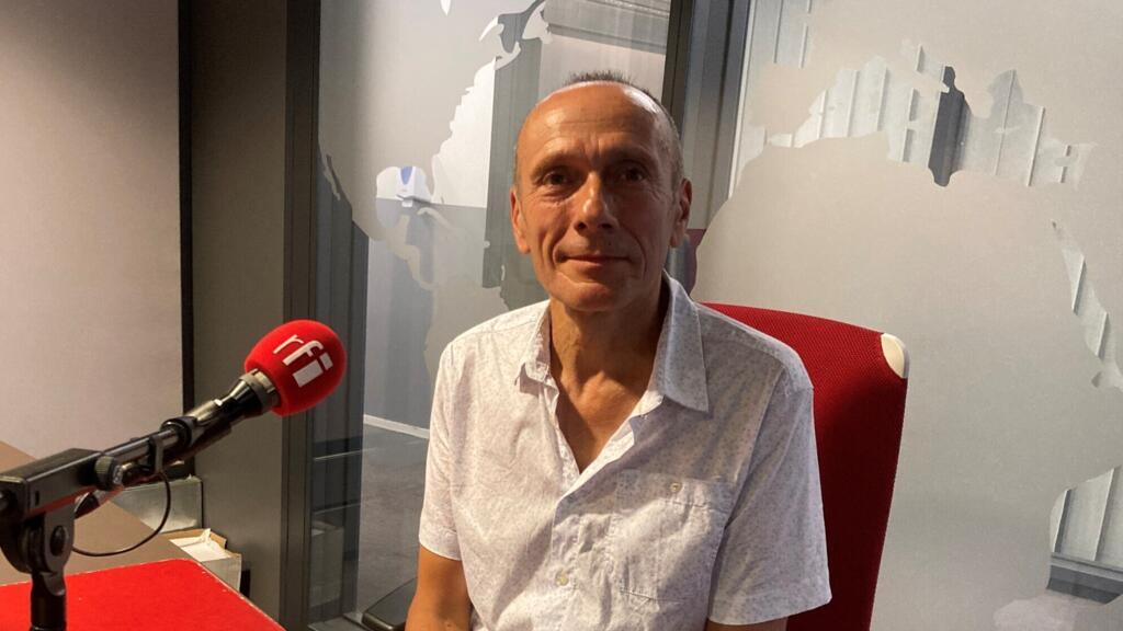 Max Hurdebourcq, dans les studios de RFI.