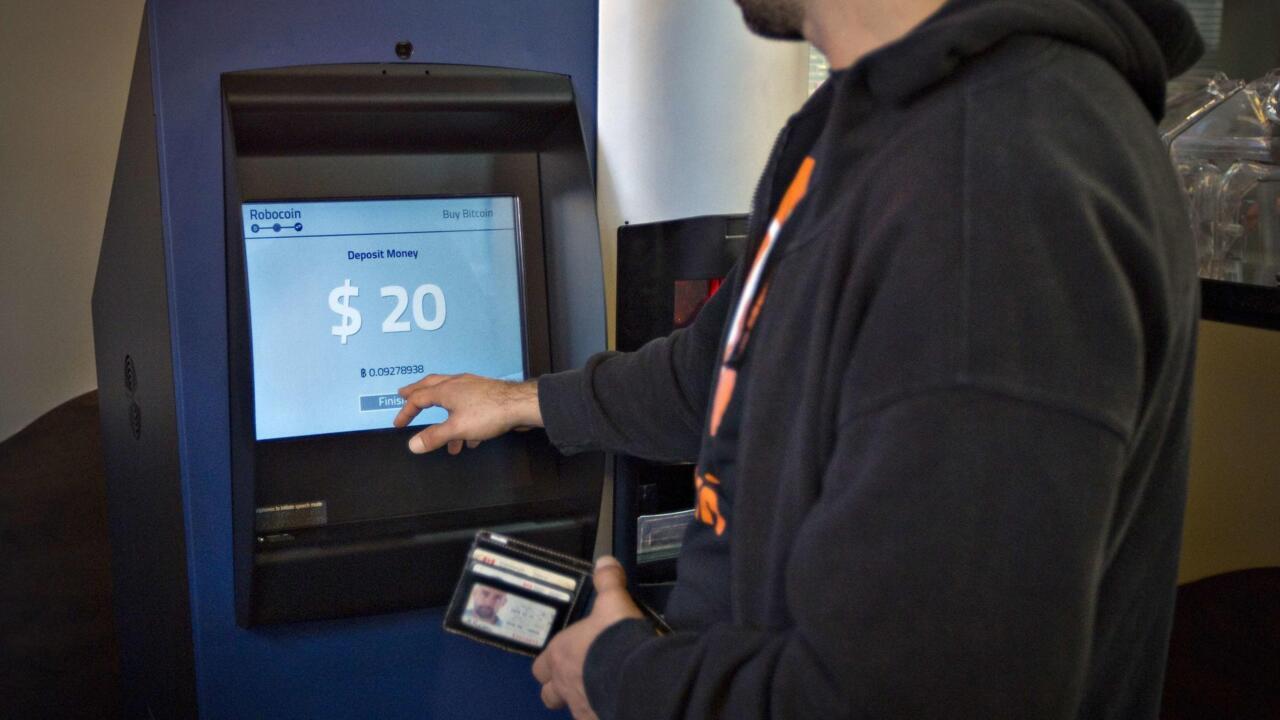 Moedas virtuais se valorizam e viram alternativa de investimento - Radar  econômico