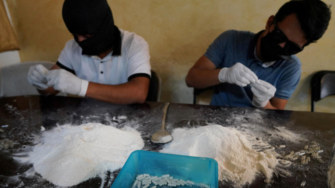 Mexique: les narco-influenceurs au service des cartels de la drogue envahissent les réseaux sociaux