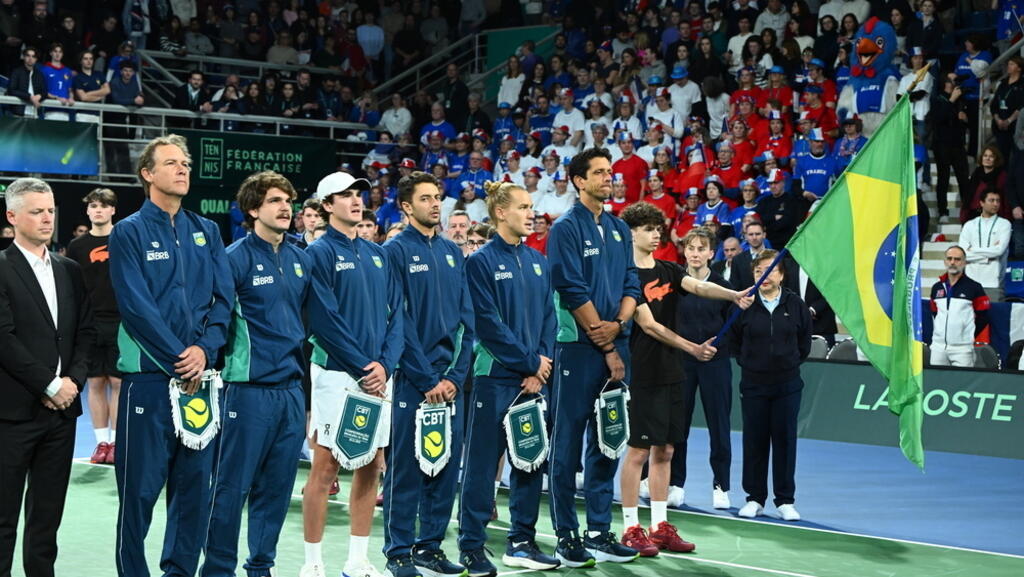 Jaime Oncins, Thiago Seyboth Wild, João  Fonseca, Matheus Pucinelli de Almeida, Rafael Matos, Marcelo Melo formam a equipe brasileira da Copa Davis 2025. Em Orléans, na França, em 1 de fevereiro de 2025.