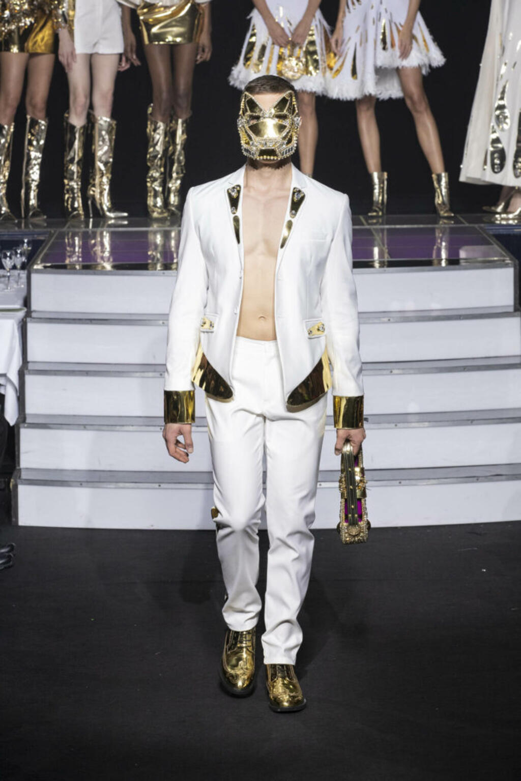 Défilé « Les Superhéros » - Maison On Aura Tout Vu