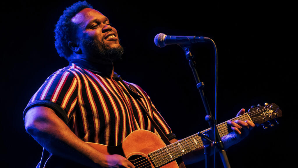 Jontavious Willis en concert, le 30 janvier 2024, à Maisons Alfort, dans le cadre du 33ème festival Sons d’hiver.