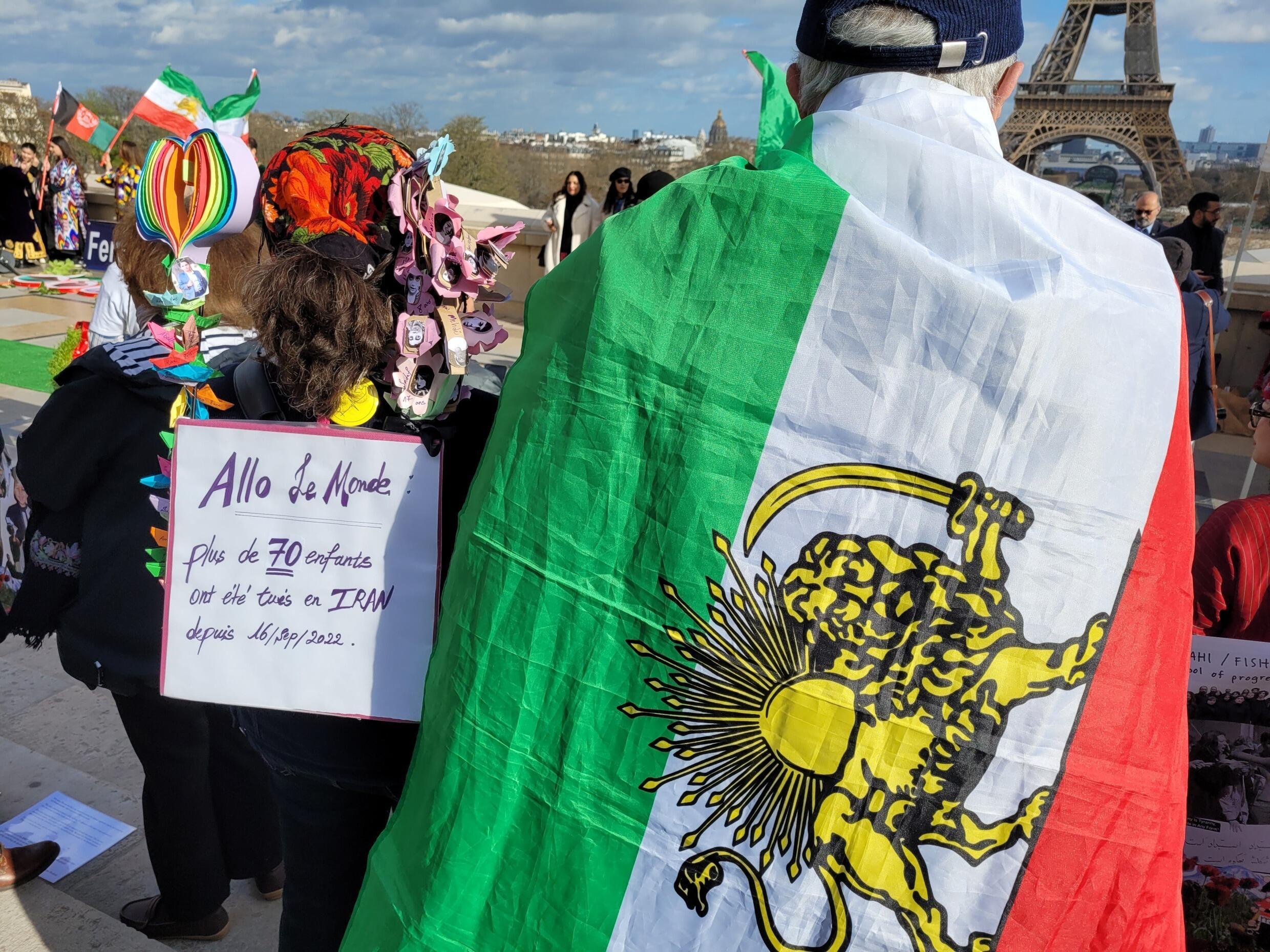 Cette année pour Norouz, l’ambiance est plus à la revendication politique qu’à la fête.