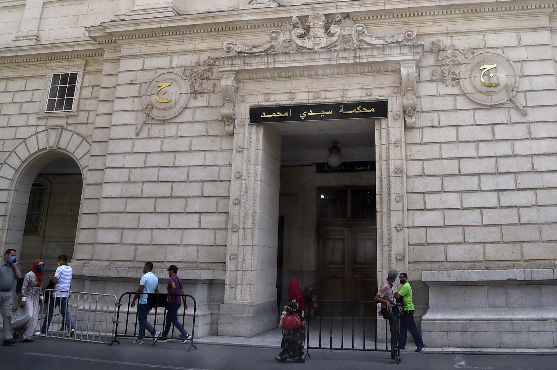 Algérie les avocats du barreau d'Alger en grève pour une justice indépendante Algérie les avocats du barreau d'Alger en grève pour une justice indépendante