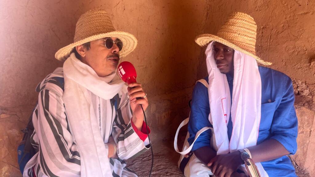 Elgas en compagnie de l'historien Mustapha Qadery à Aït-Benhaddou (octobre 2024).