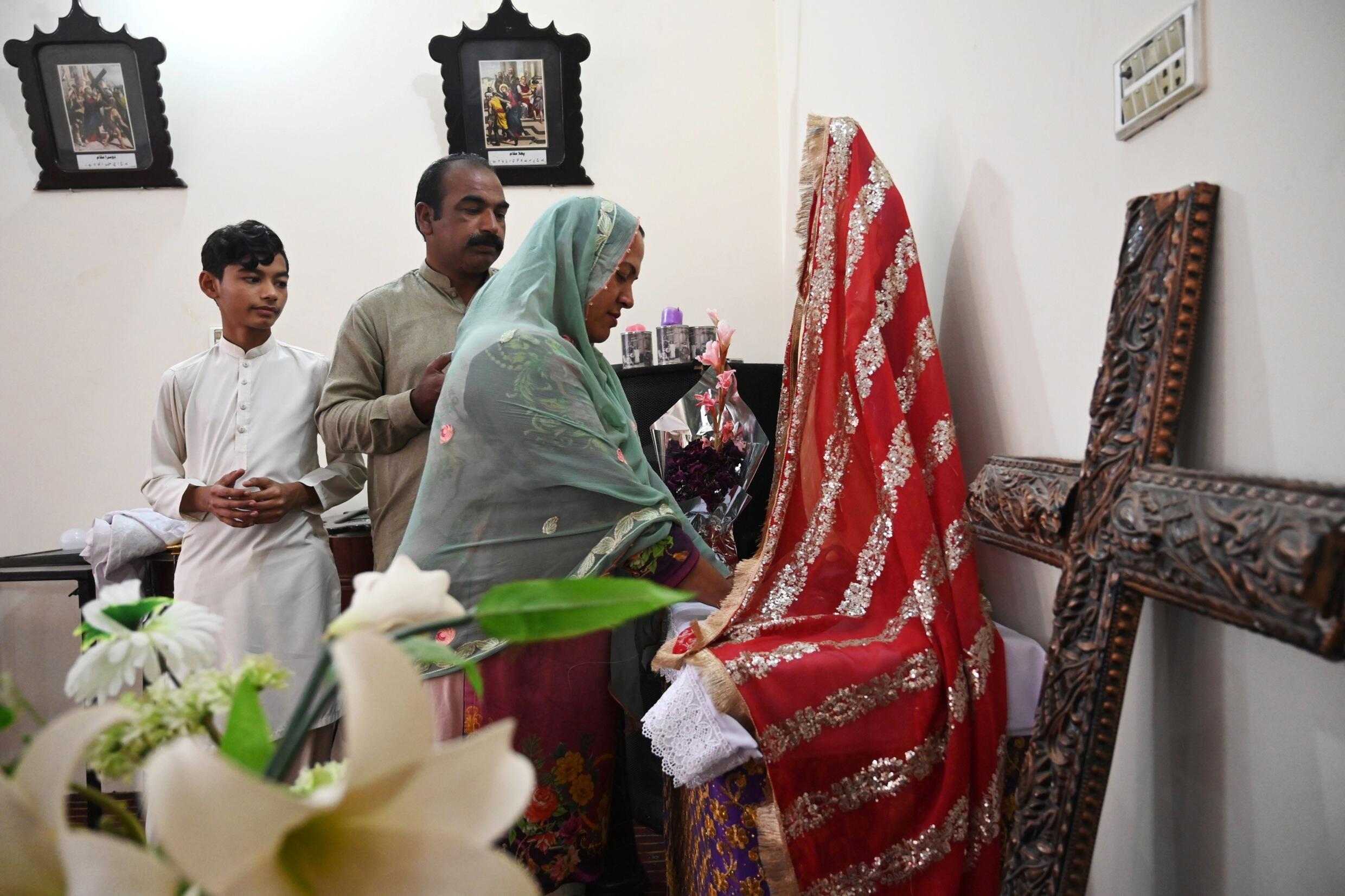 Pipe dreams Pakistan sewage workers hope for better future