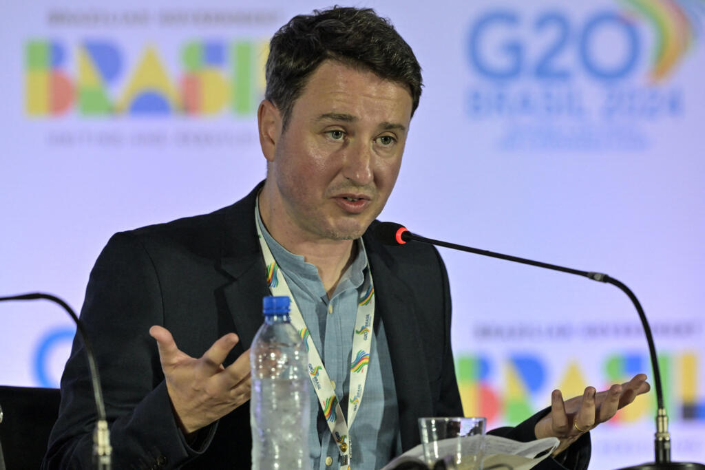 Economista francês Gabriel Zucman promove proposta de taxação dos ultra-ricos e tem participado das reuniões do G20 no Brasil, como esta em fevereiro. (29/02/2024)